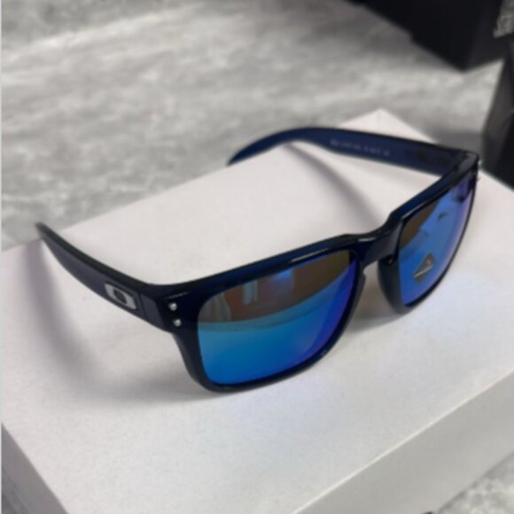 NEW | OAKLEY | HOLBROOK XS | 9007 - 19 | 53 | TRANSPARENT BLUE | PRIZM SAPPHIRE - Picture 1 of 6